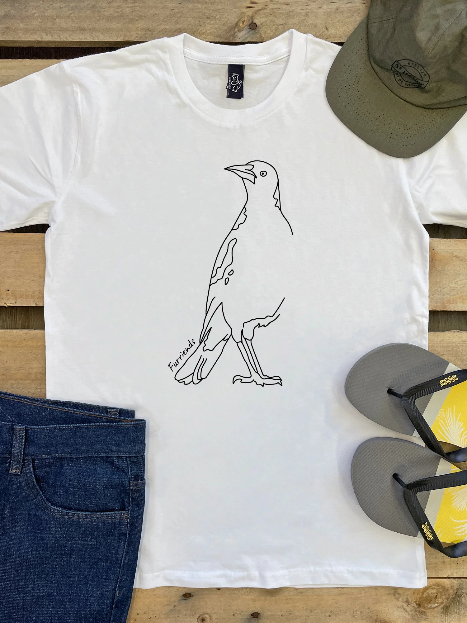 Australian Magpie Essential Unisex Tee - Image 5
