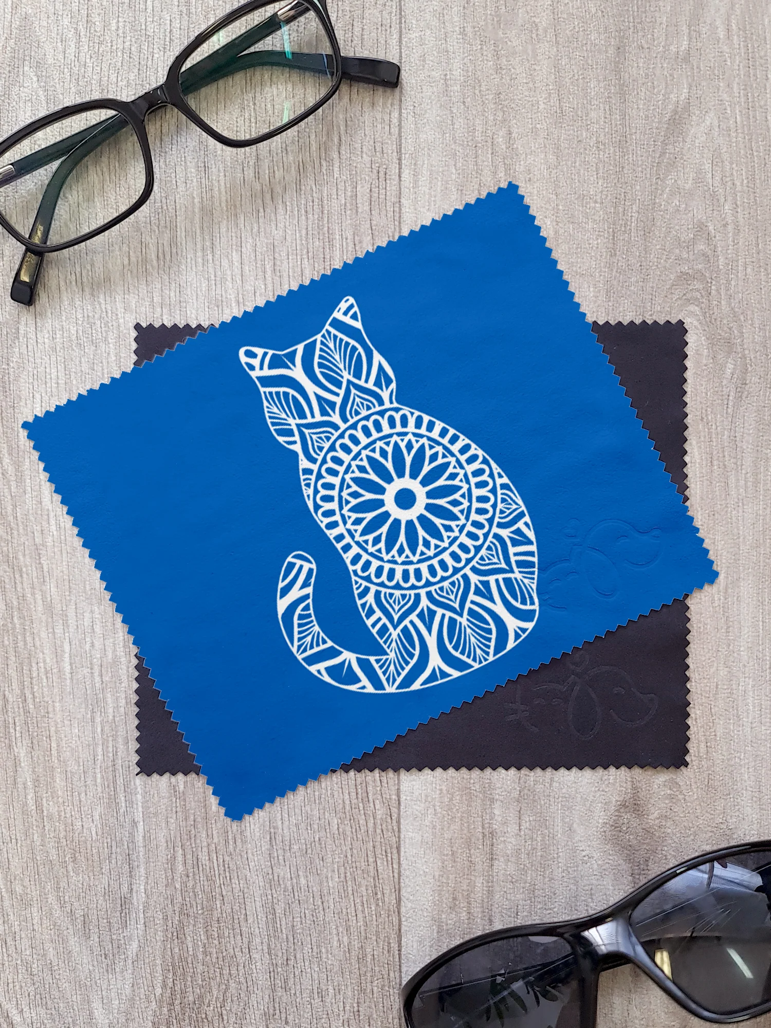 Cat Mandala Microfibre Suede Glasses Cleaning Cloths (Twinpack) - Image 3