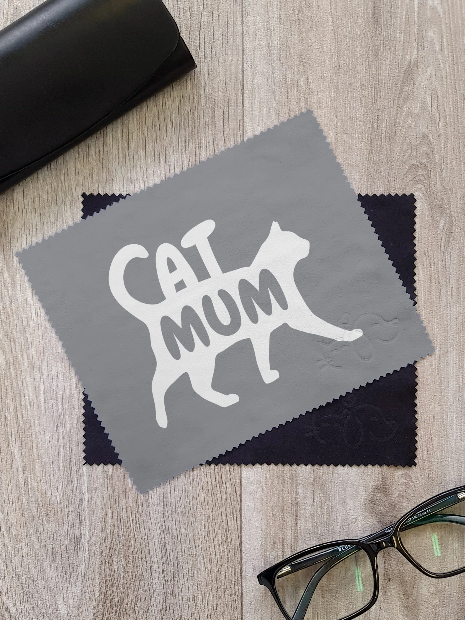 Cat Mum Silhouette Microfibre Suede Glasses Cleaning Cloths (Twinpack) - Image 3