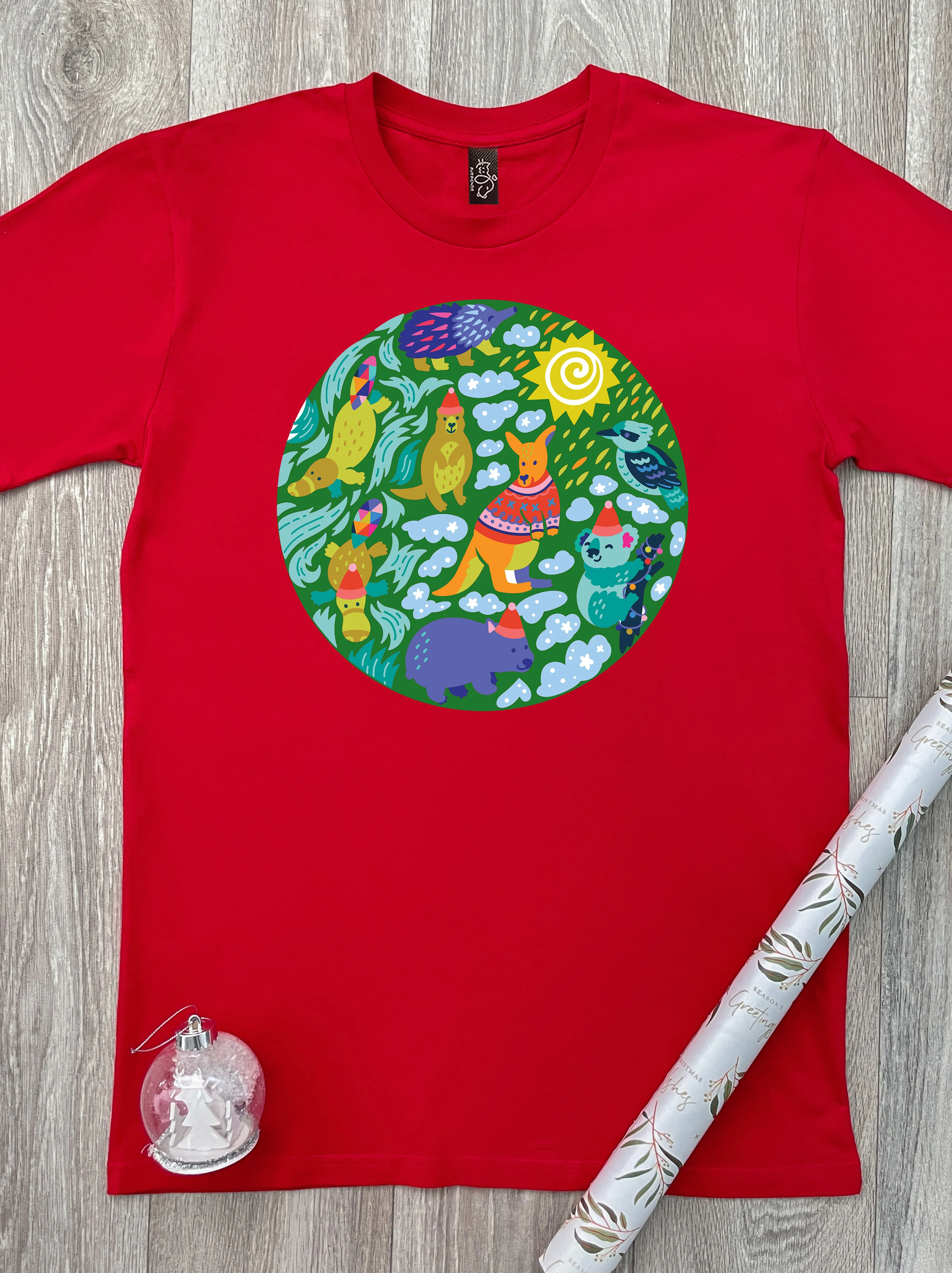 Christmas Wildlife Essential Unisex Tee - Image 3