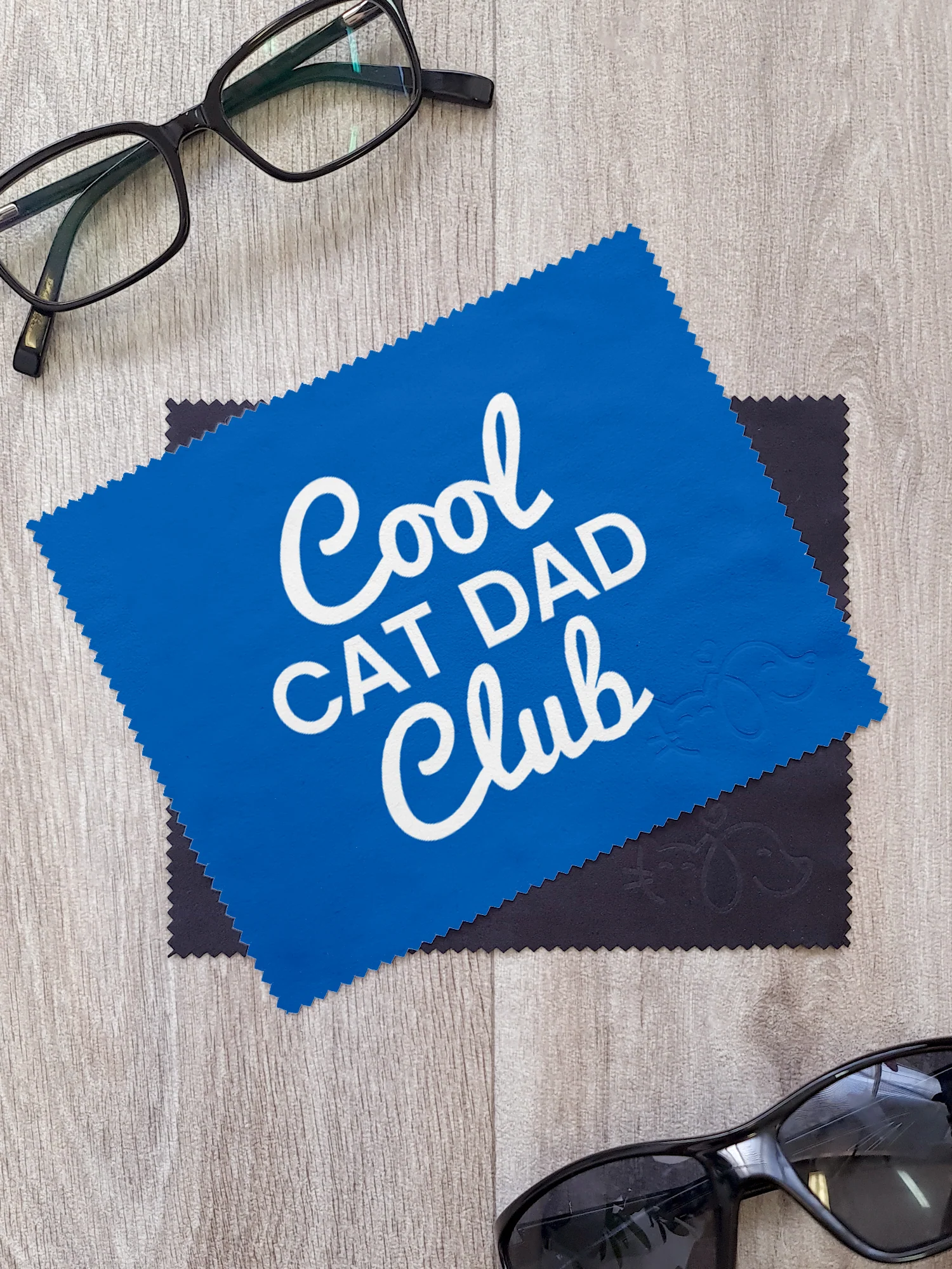Cool Cat Dad Club Signature Script Microfibre Suede Glasses Cleaning Cloths (Twinpack)