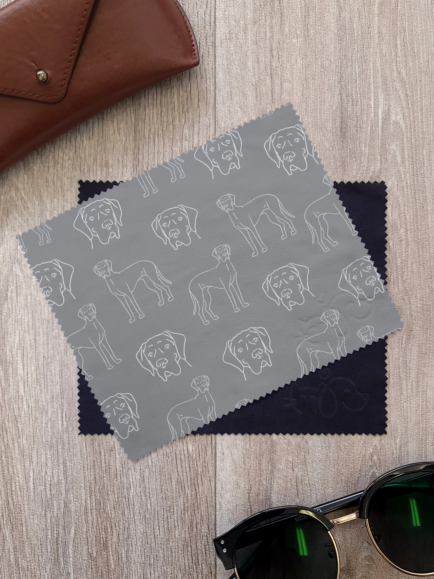 Great Dane Microfibre Suede Glasses Cleaning Cloths (Twinpack) - Image 3