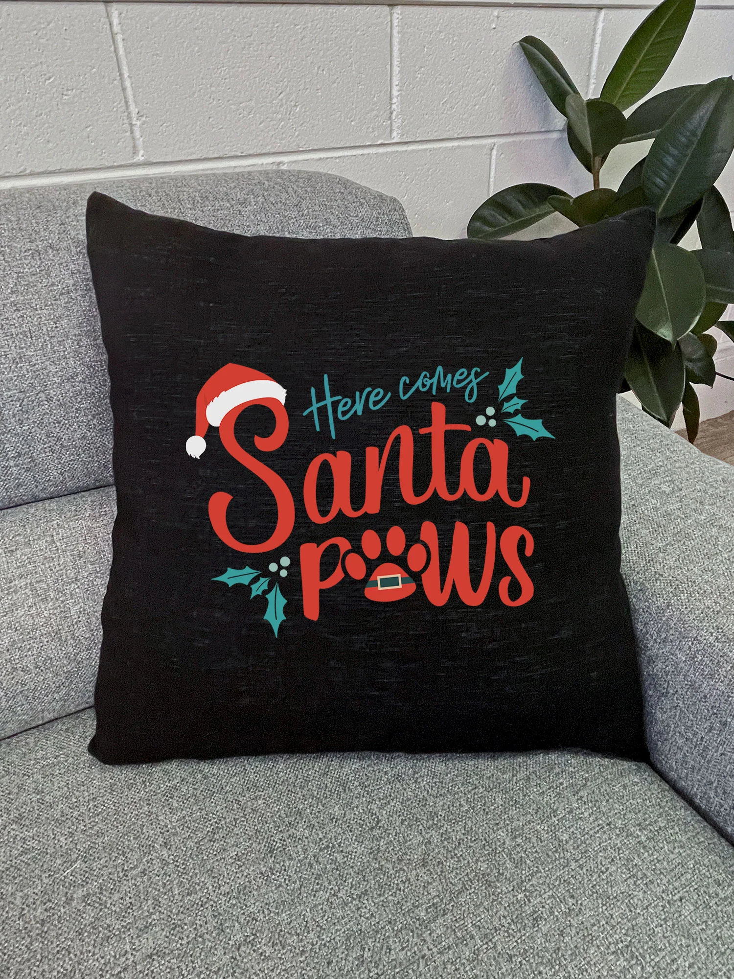 Here Comes Santa Paws Linen Cushion Cover - Image 2