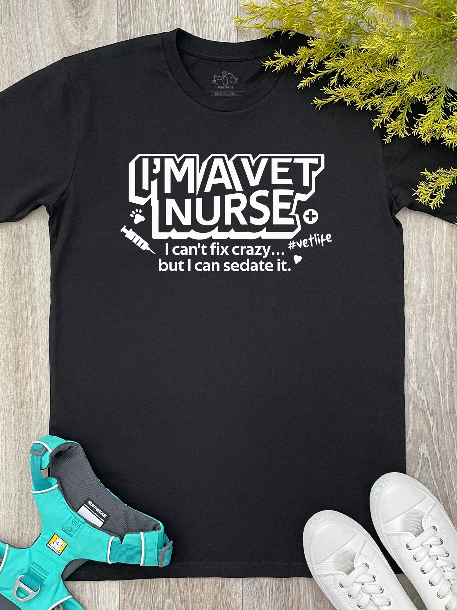 I'm A Vet Nurse Essential Unisex Tee - Image 6