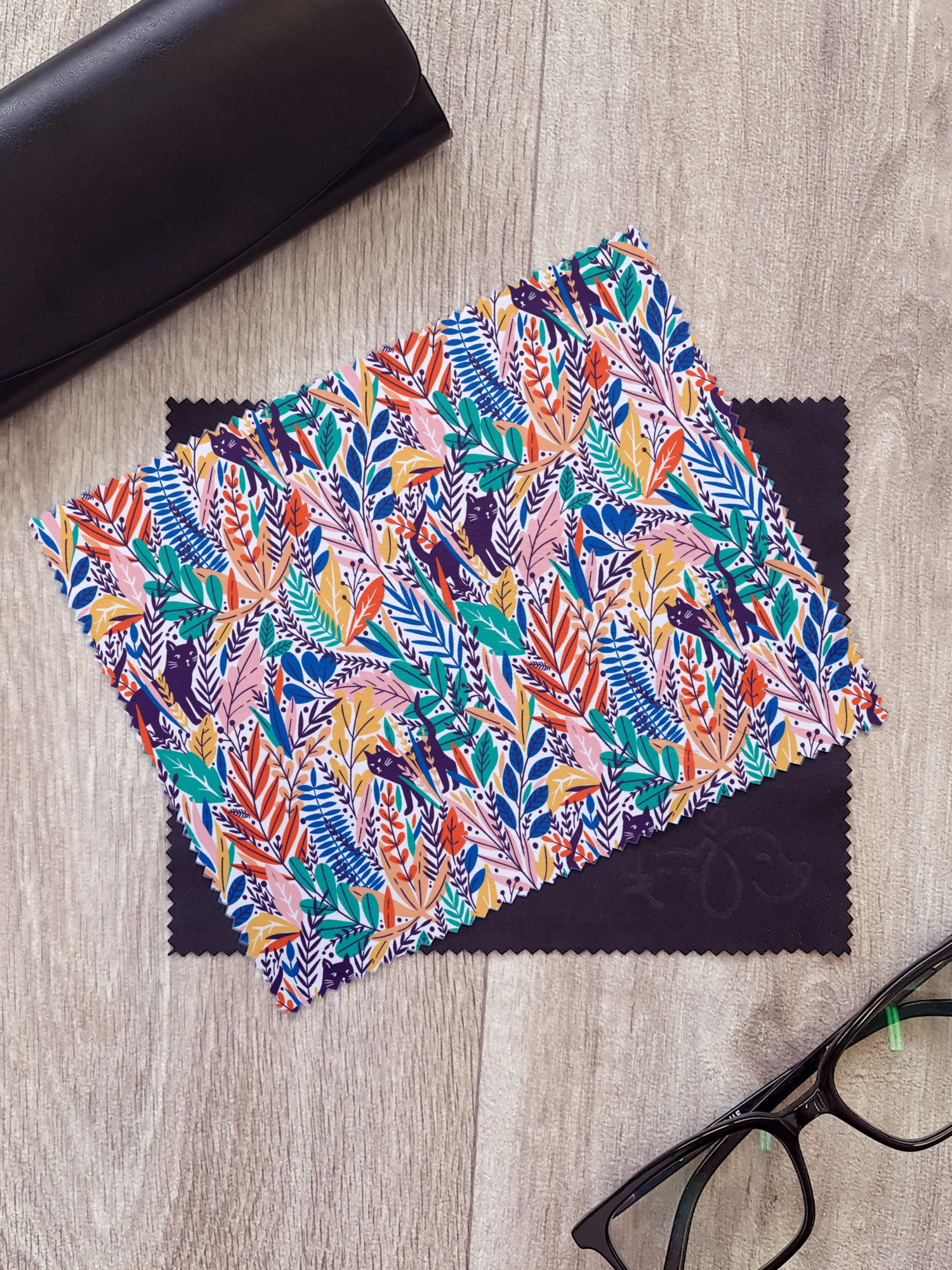 Jungle Cat Microfibre Suede Glasses Cleaning Cloths (Twinpack) - Image 4