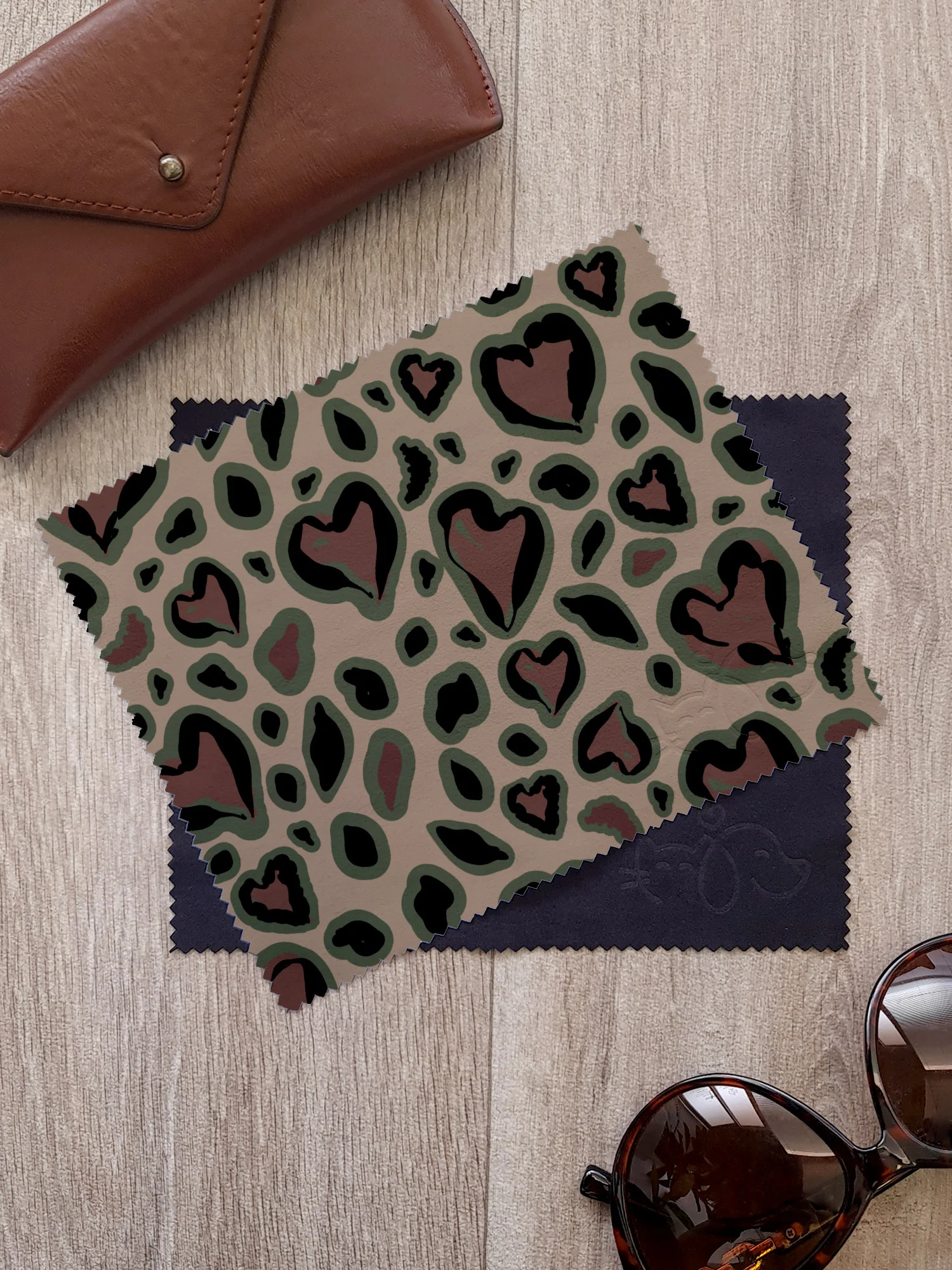 Leopard Lover Microfibre Suede Glasses Cleaning Cloths (Twinpack) - Image 3