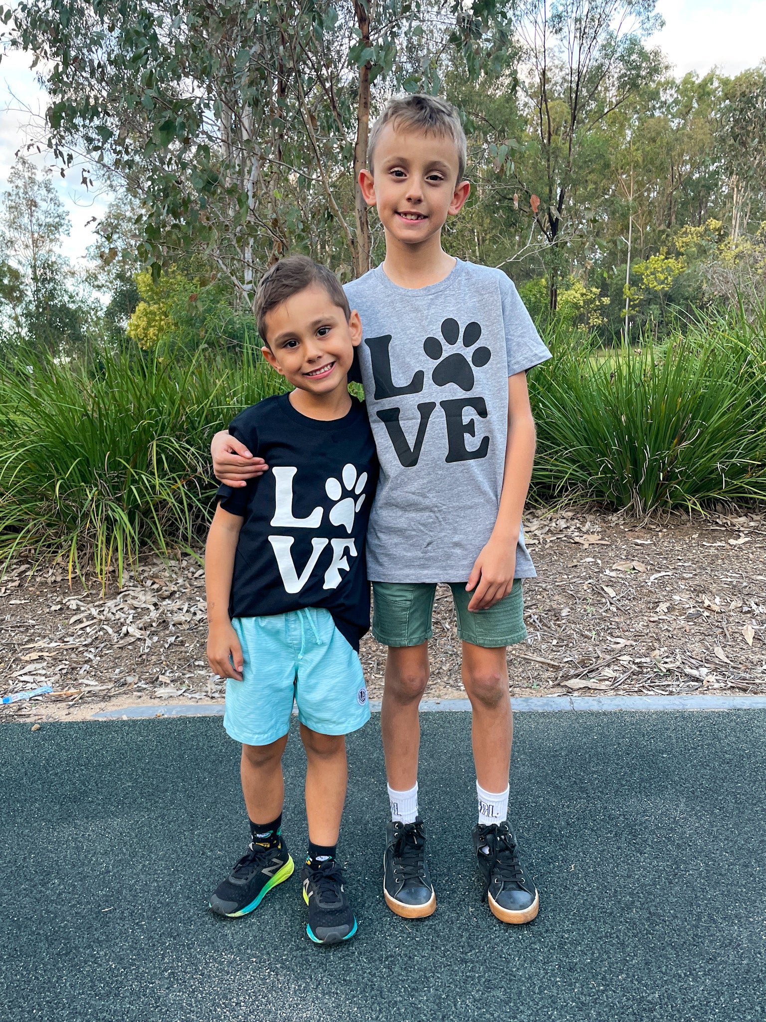 LOVE Youth Tee - Image 4