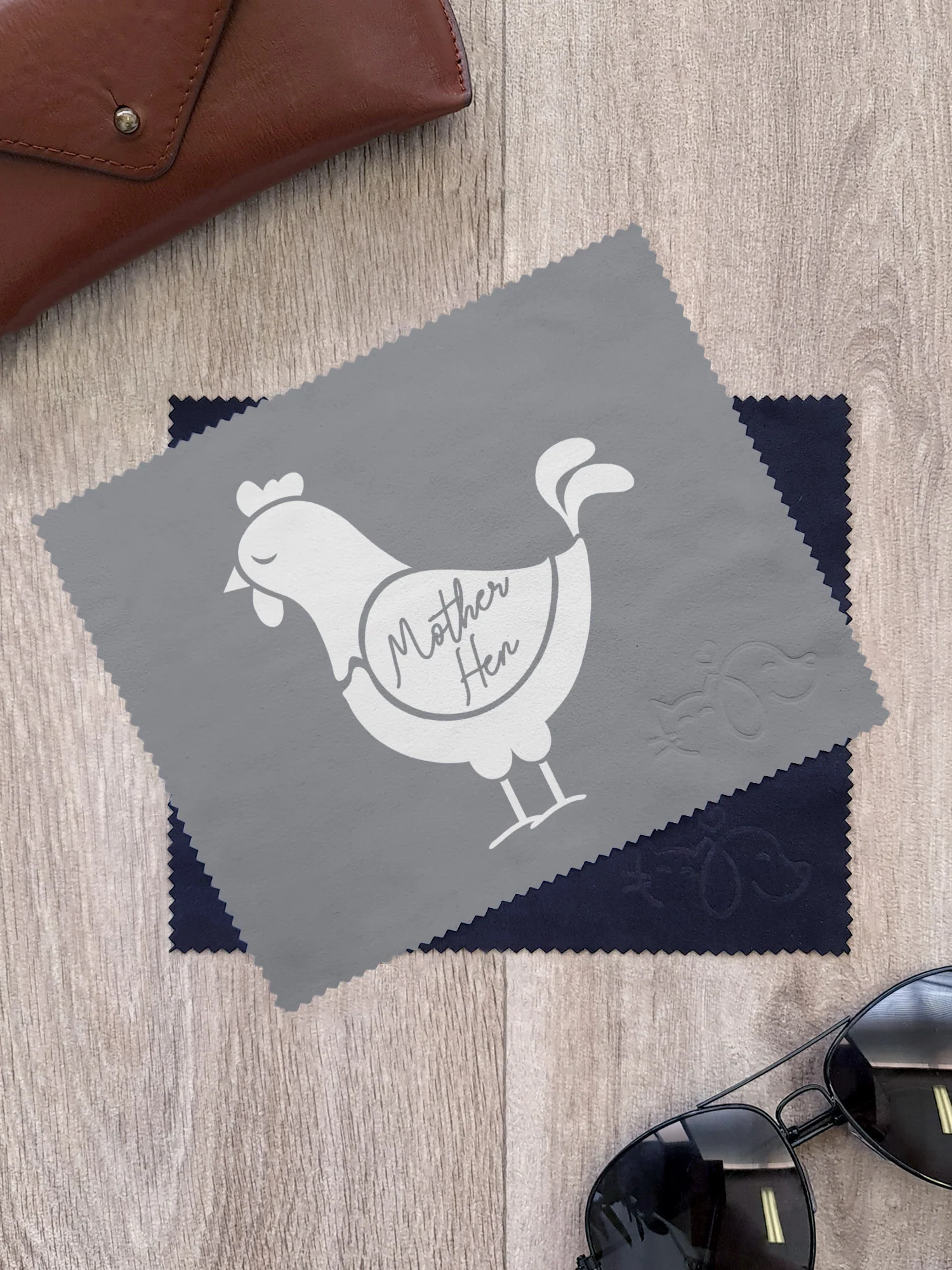 Mother Hen Microfibre Suede Glasses Cleaning Cloths (Twinpack) - Image 4