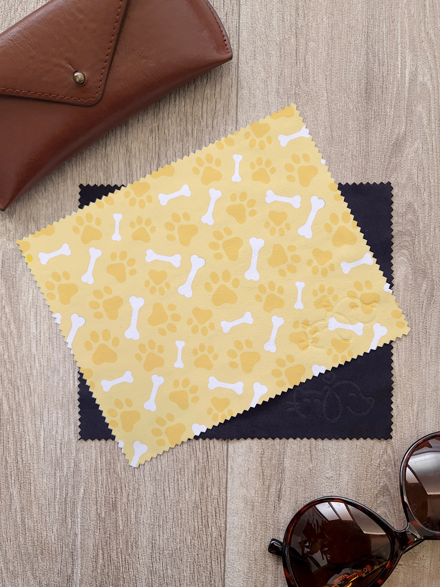Paws & Bones Microfibre Suede Glasses Cleaning Cloths (Twinpack) - Image 2