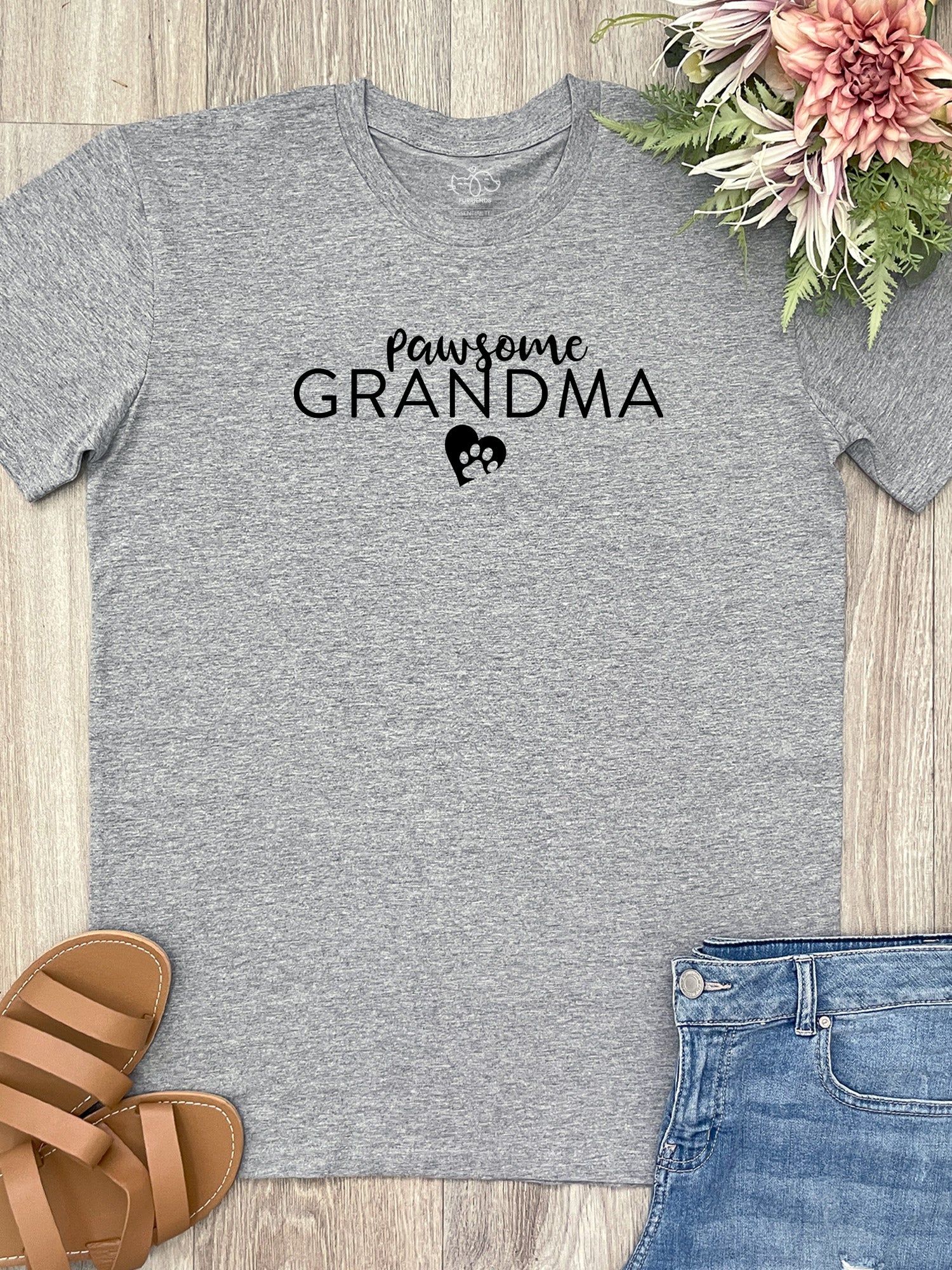 Pawsome Grandma Essential Unisex Tee - Image 3