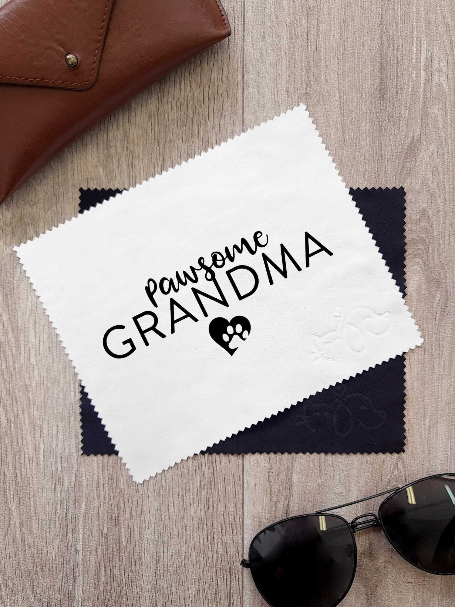 Pawsome Grandma Microfibre Suede Glasses Cleaning Cloths (Twinpack) - Image 4