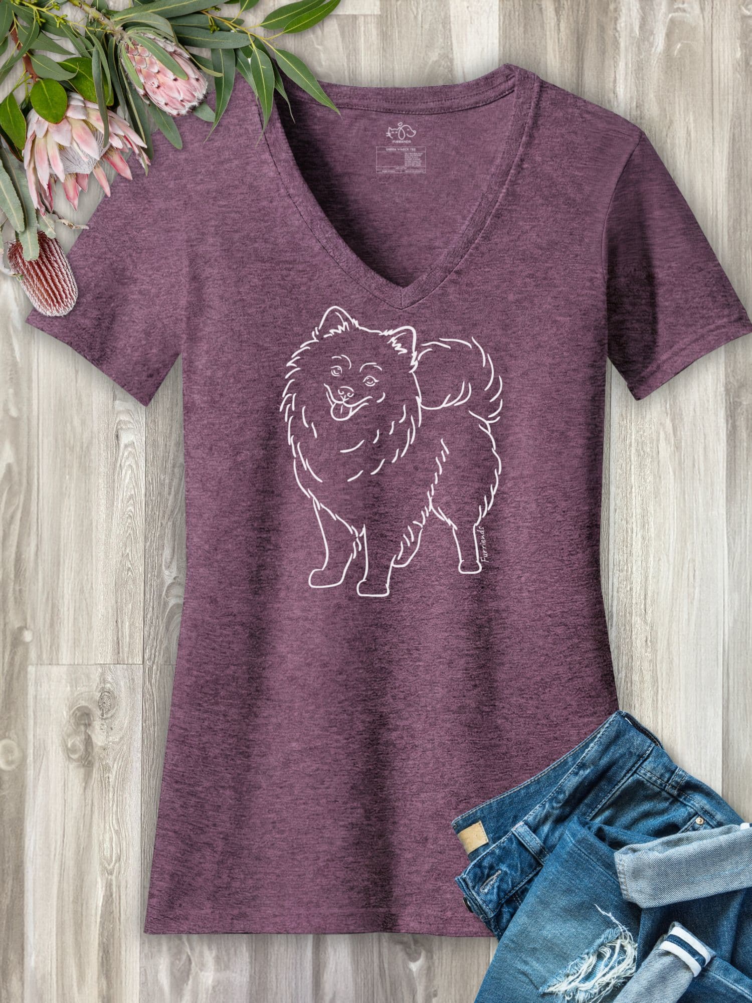 Pomeranian Emma Women's V-Neck Tee - Image 4