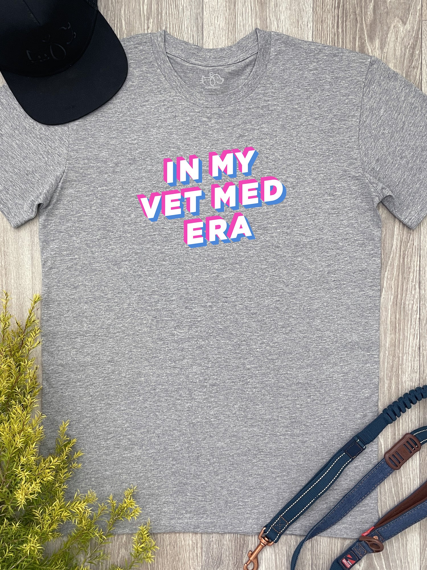 In My Vet Med Era Essential Unisex Tee - Image 8